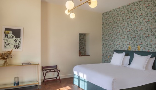 Junior Double Room, 1 King Bed, Garden View
