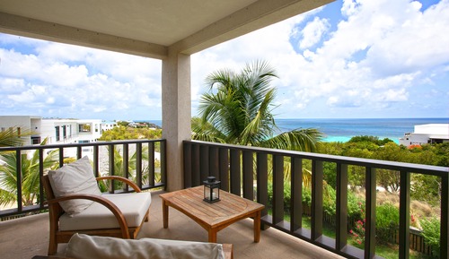 Studio, 1 King Bed, Beach View
