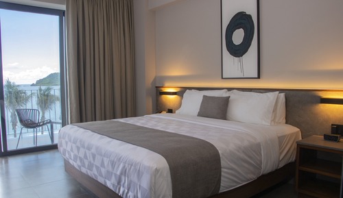 Deluxe Double Room, 1 King Bed, Ocean View