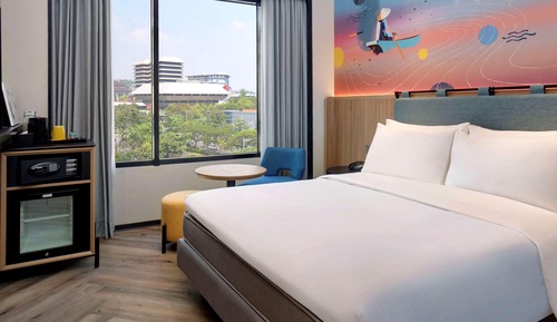 Superior Double Room, City View