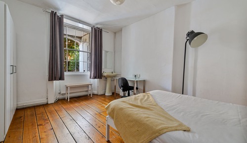 Superior Double Room, Shared Bathroom
