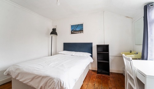 Superior Single Room, Shared Bathroom
