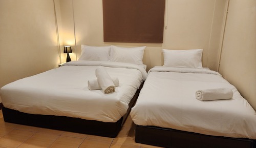 Basic Triple Room, Multiple Beds, Shared Bathroom, Ground Floor