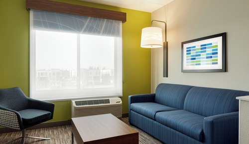 Suite, 2 Queen Beds, Accessible (Communications)