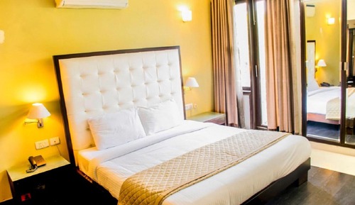 Premium Room