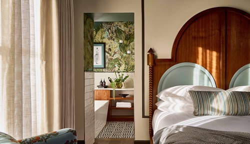 Room, 1 King Bed (Magnolia)