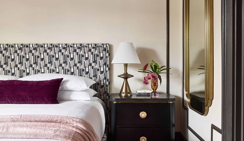 Room, 1 King Bed (Verbena)