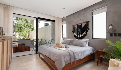 King Suite with Plunge Pool