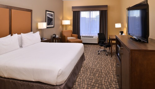 Standard Room, 1 King Bed