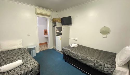 Standard Twin Room