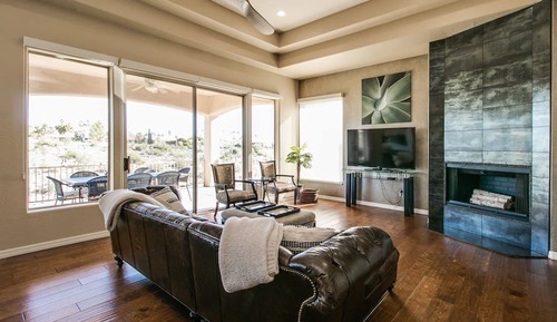 Studio (4 Bedrooms)