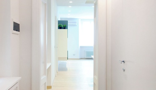 One bedroom apartment, Via Broletto 26