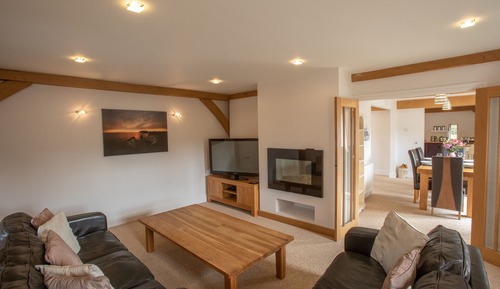 House, 2 Bedrooms