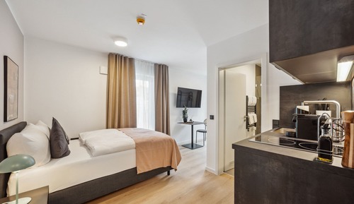 Single suite with balcony
