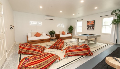 House, Multiple Beds, Pool Access