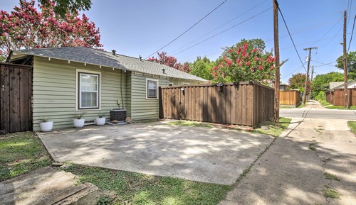 House (2 Bedrooms)