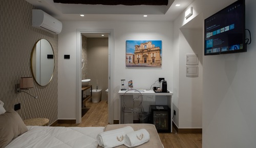 Superior Double Room, 1 Bedroom, Non Smoking, City View