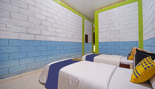 Basic Twin Room