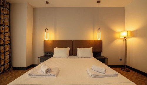 Economy Room