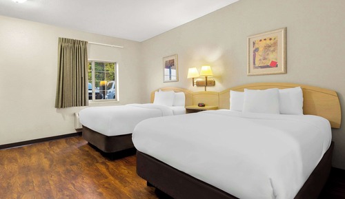 Standard Room, 2 Queen Beds, Non Smoking