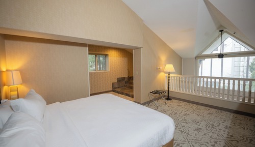 Presidential Suite, 1 King Bed, Non Smoking