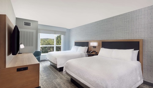 Room, 2 Queen Beds, Accessible, Bathtub (Mobility & Hearing)