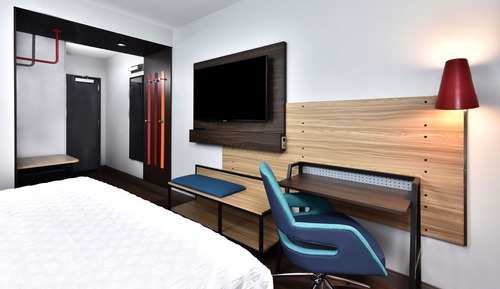 Room, 1 King Bed, Accessible (Hearing)