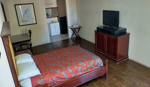 Basic Single Room, 1 Bedroom, Smoking, Refrigerator & Microwave