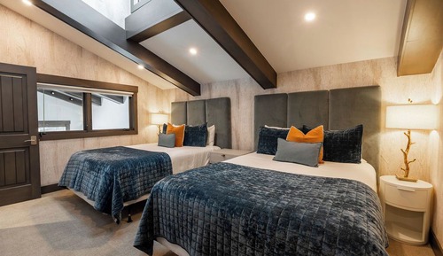 Luxury Condo #406