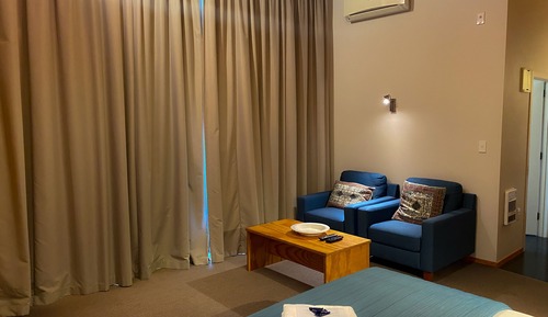 Deluxe Studio