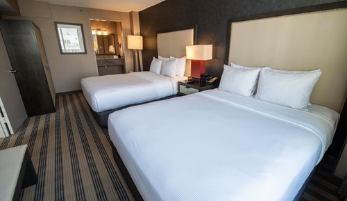 Dual Queen One Bedroom Apartment