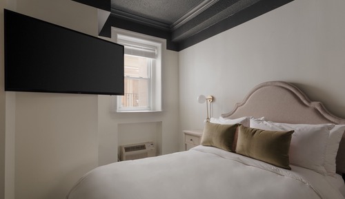 Basic Room, 1 Double Bed