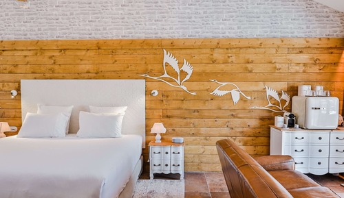 Junior Suite, 1 King Bed (Saunier)