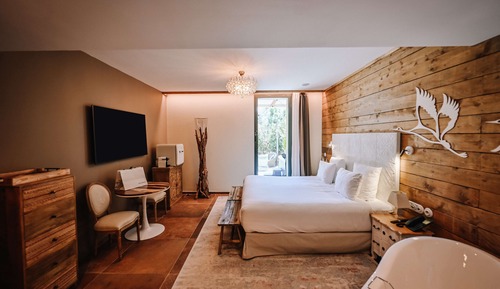 Room, 1 King Bed (Pesquiers Village)