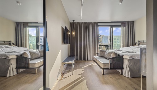 Deluxe Room, 1 King Bed