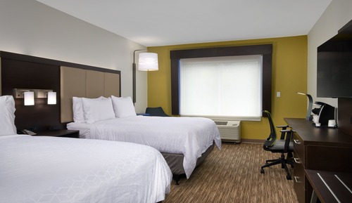 Standard Room, 2 Queen Beds, Accessible Bathtub (Mobility Accessible)