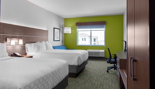 Suite, 2 Queen Beds, Accessible Bathtub (Mobility, Accessible Tub)
