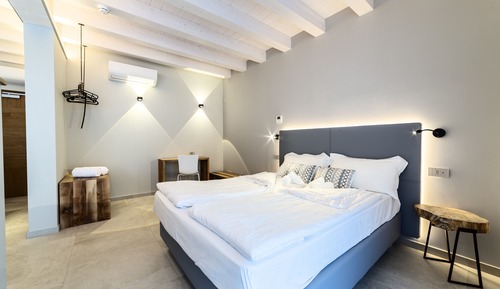 Deluxe Loft, 1 Bedroom, Balcony, Partial Lake View