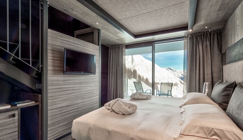 Executive Suite, Jetted Tub