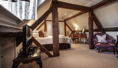 Deluxe Double Room (Bath Only)