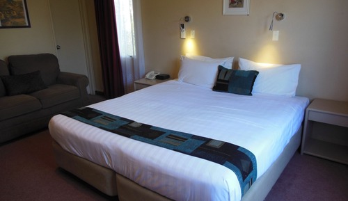 One Bedroom Apartment