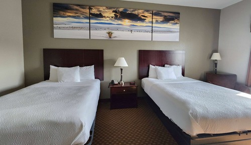 Room, 2 Queen Beds, Accessible, Non Smoking (Mobility/Hearing, Tub w/Grab Bars)