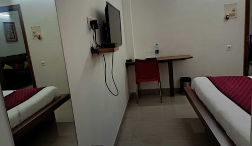 Economy Double Room, 1 King Bed