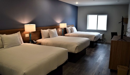 Comfort Room, Multiple Beds, Non Smoking