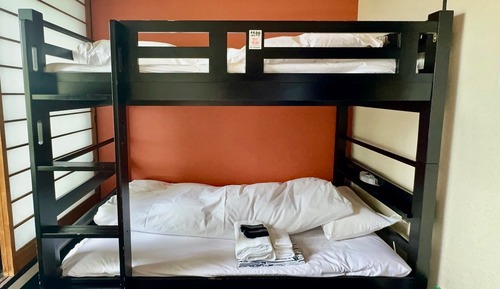 SP33 bunk beds