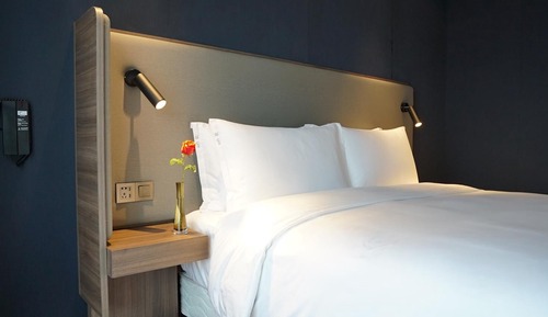 Room (Specialty)