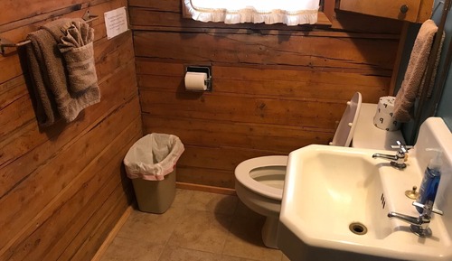 Traditional Cabin (1)