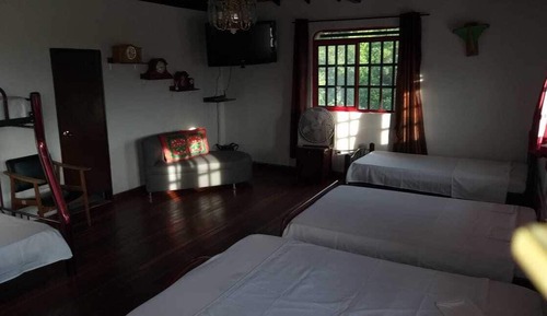 Family Room, Multiple Beds