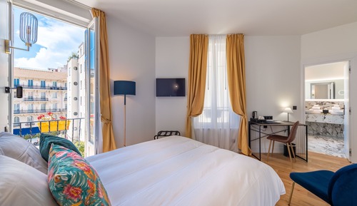 Premium Double Room