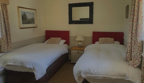 Twin Room, Ensuite
